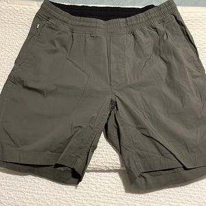 Bowline shorts - L